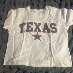 White oversized crop top that says Texas